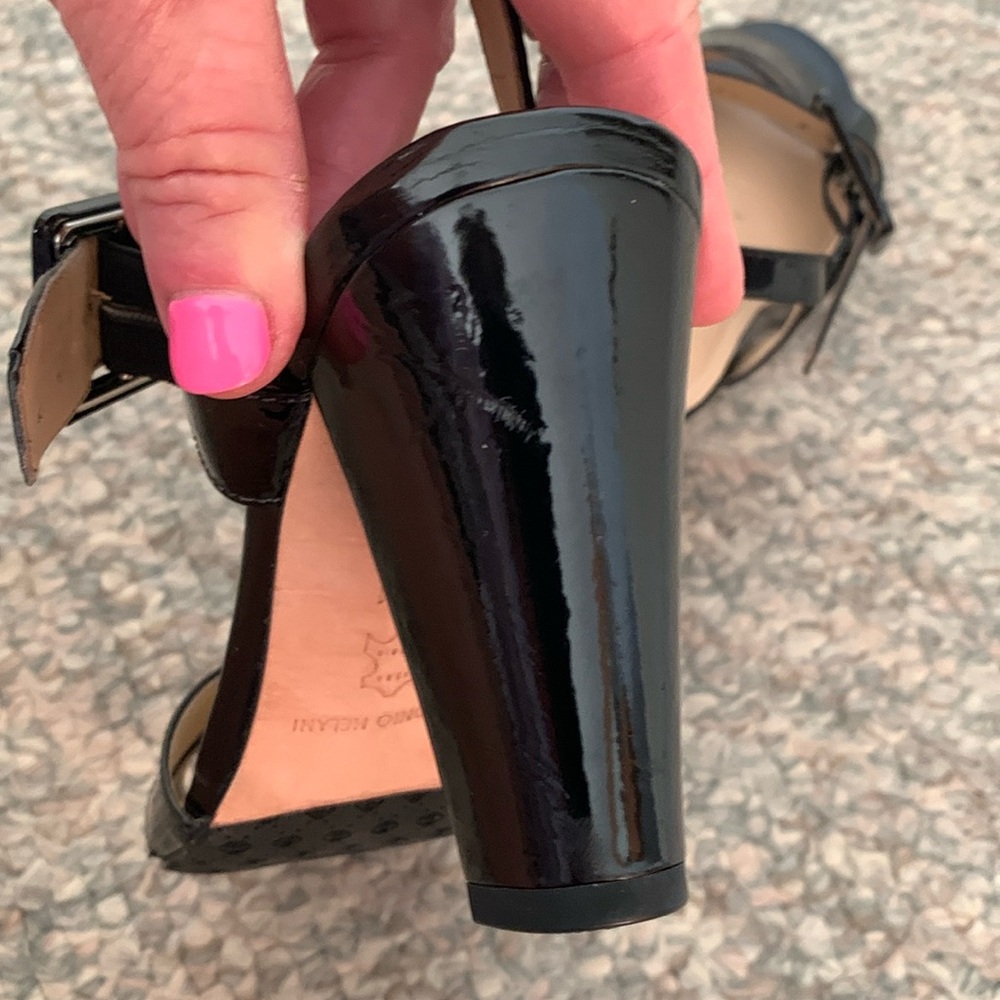 ANTONIO MELANI Black Strappy Heels with Chunky Heel - Picture 8 of 14